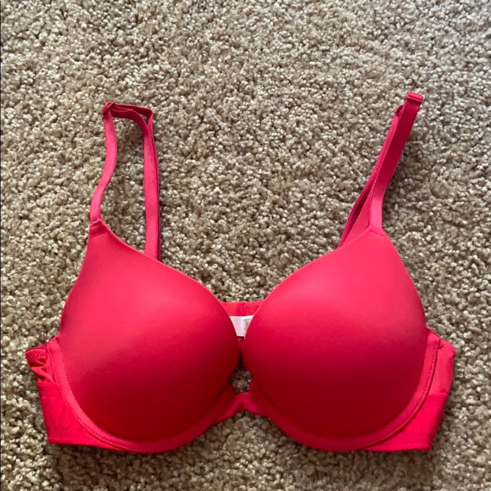Victoria Secret Red Bra(Can bundle)